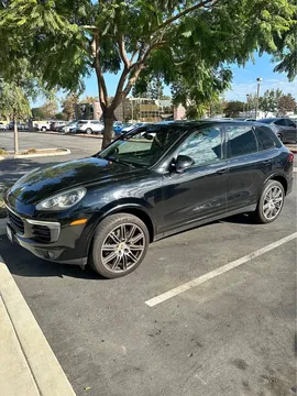 2018 Porsche Cayenne Platinum Edition