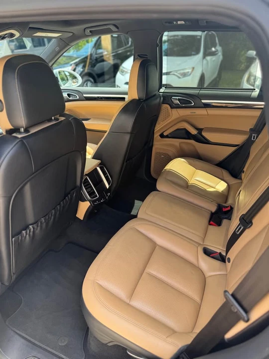2018 Porsche 958 Cayenne - Image 10 of 11