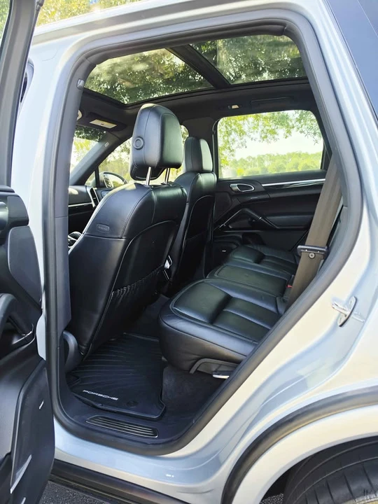 2018 Porsche 958 Cayenne - Image 11 of 12