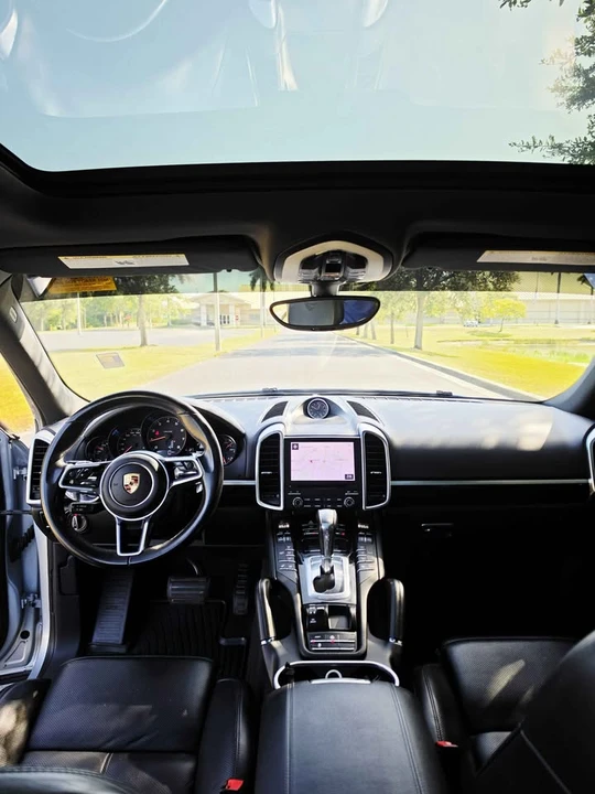 2018 Porsche 958 Cayenne - Image 8 of 12