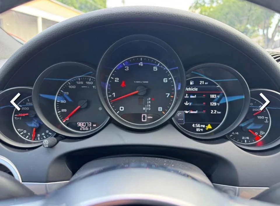 2018 Porsche 958 Cayenne - Image 8 of 12