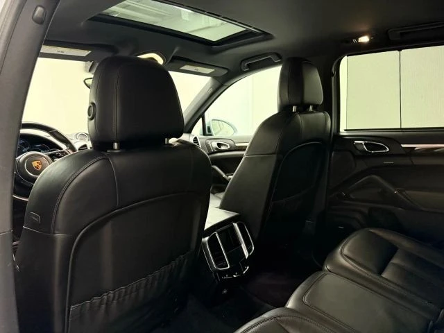 2018 Porsche 958 Cayenne S - Image 20 of 21
