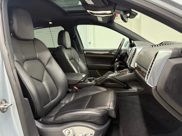2018 Porsche 958 Cayenne S - Image 15 of 21