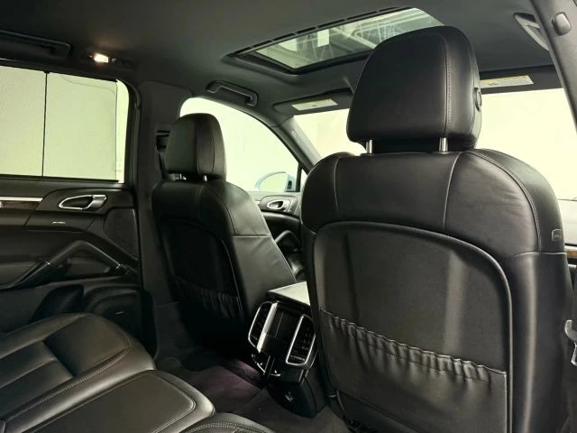 2018 Porsche 958 Cayenne S - Image 19 of 21