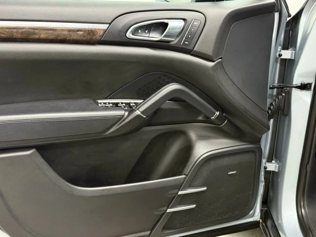 2018 Porsche 958 Cayenne S - Image 18 of 21