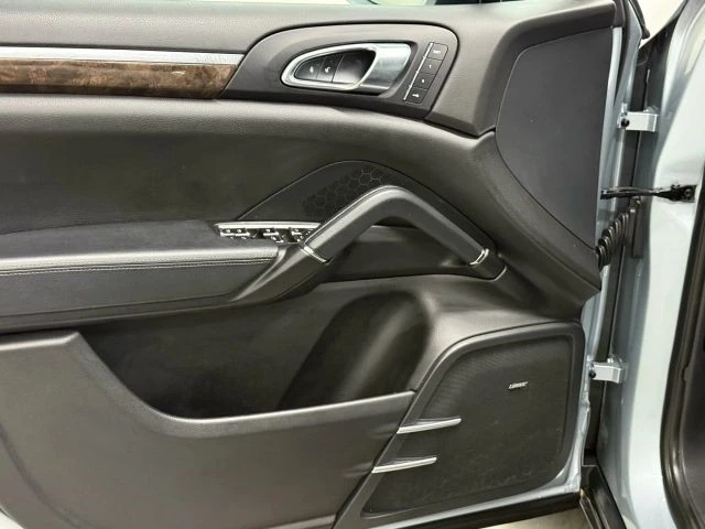 2018 Porsche 958 Cayenne - Image 17 of 21