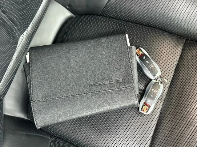 2018 Porsche 958 Cayenne - Image 3 of 21