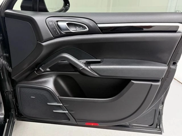 2018 Porsche 958 Cayenne - Image 19 of 21