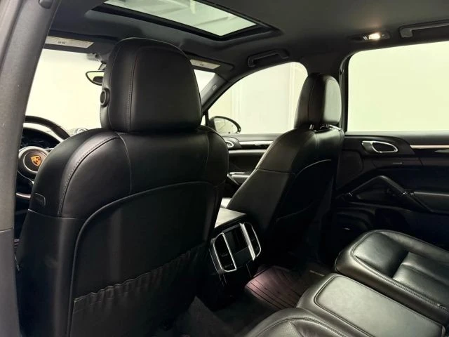 2018 Porsche 958 Cayenne - Image 15 of 21