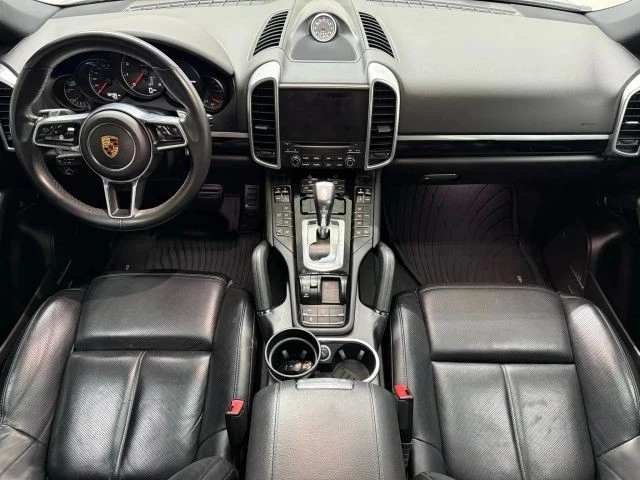 2018 Porsche 958 Cayenne - Image 2 of 21