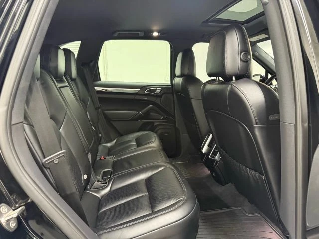 2018 Porsche 958 Cayenne - Image 17 of 21