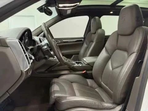 2018 Porsche 958 Cayenne - Image 15 of 21