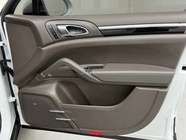 2018 Porsche 958 Cayenne - Image 19 of 21