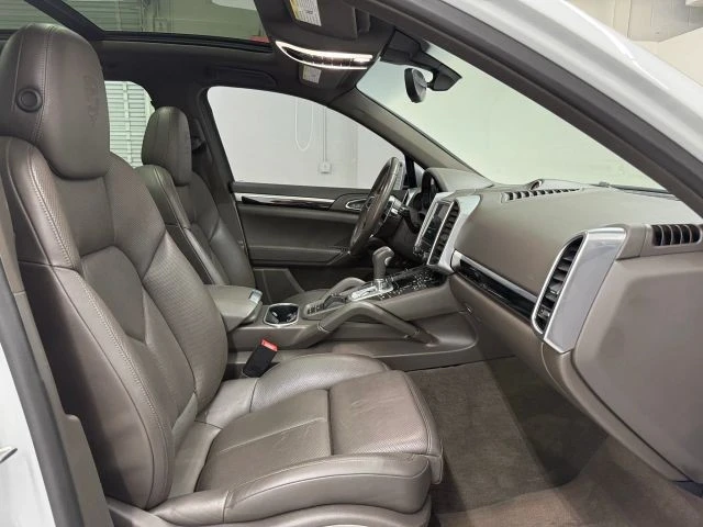 2018 Porsche 958 Cayenne - Image 11 of 21