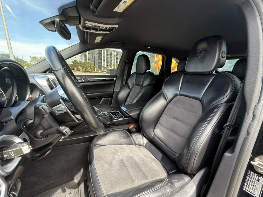 2018 Porsche 958 Cayenne - Image 25 of 31