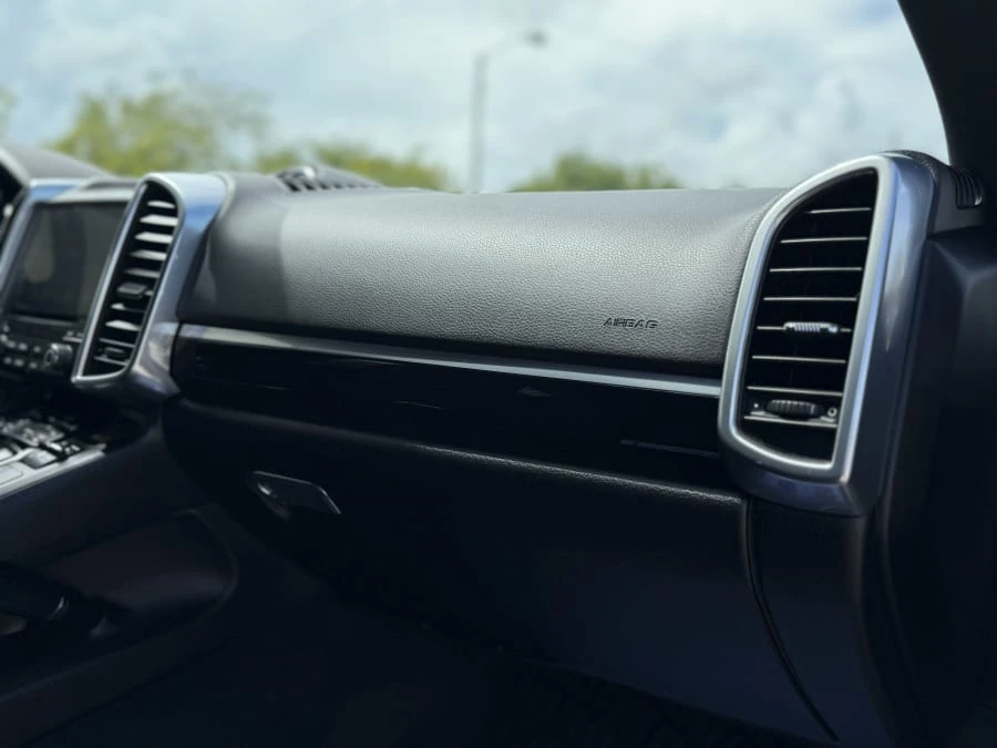 2018 Porsche 958 Cayenne - Image 26 of 31