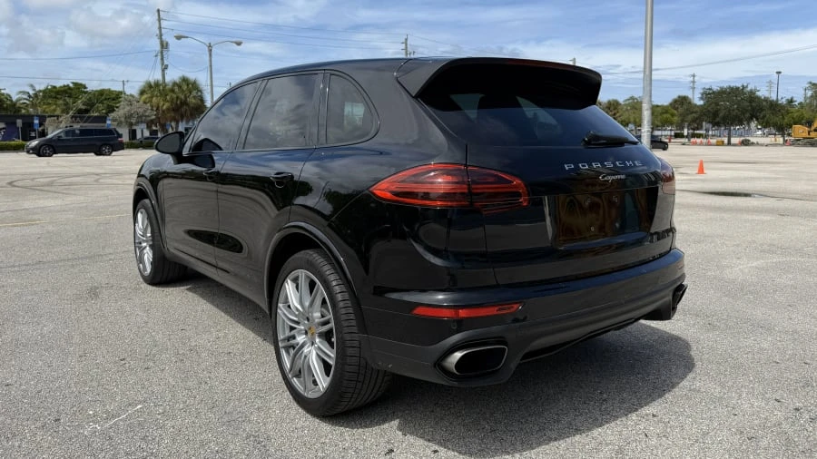 2018 Porsche 958 Cayenne - Image 12 of 31