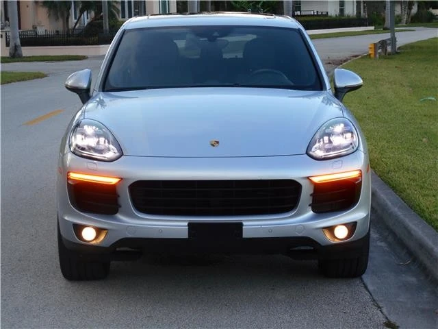 2018 Porsche 958 Cayenne - Image 4 of 12