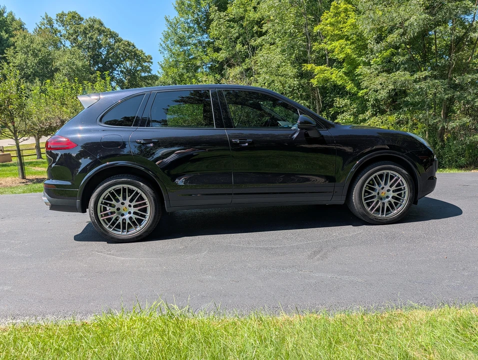 2018 Porsche 958 Cayenne - Image 12 of 31