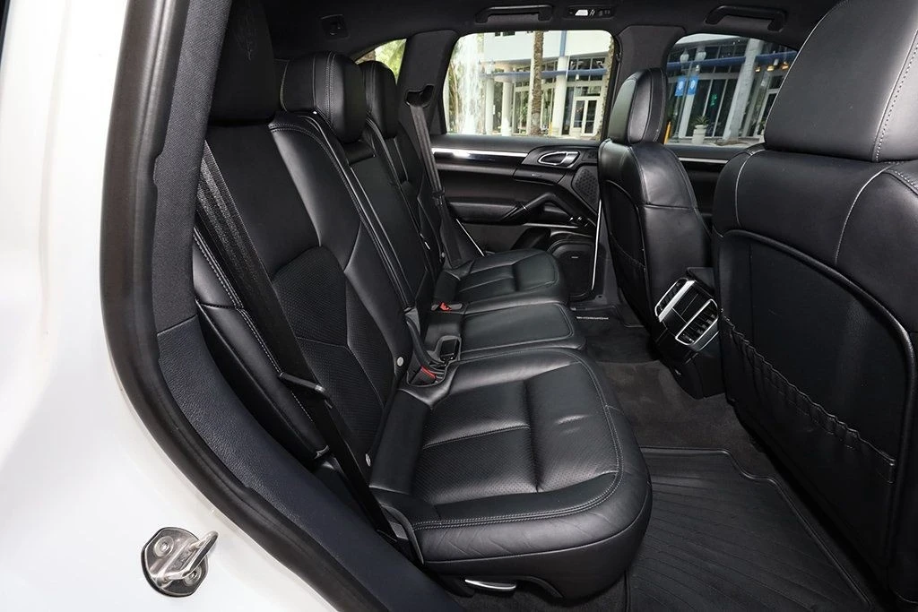 2018 Porsche 958 Cayenne - Image 8 of 21