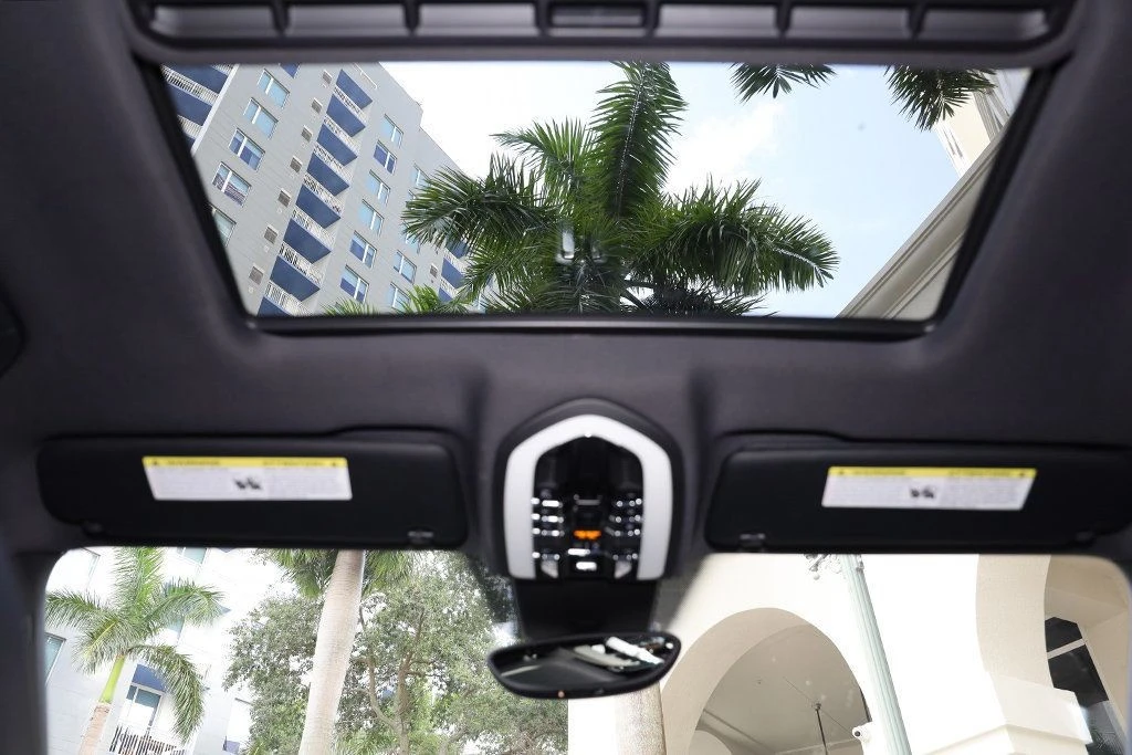 2018 Porsche 958 Cayenne - Image 11 of 12