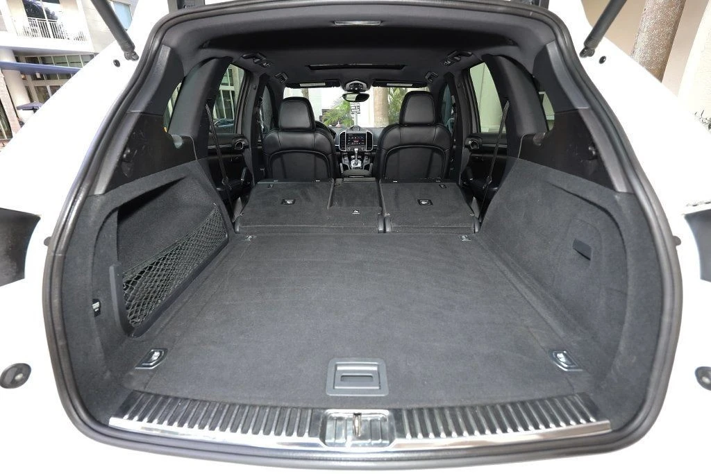 2018 Porsche 958 Cayenne - Image 12 of 21
