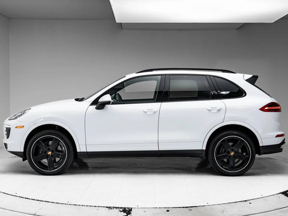 2018 Porsche 958 Cayenne - Image 2 of 5