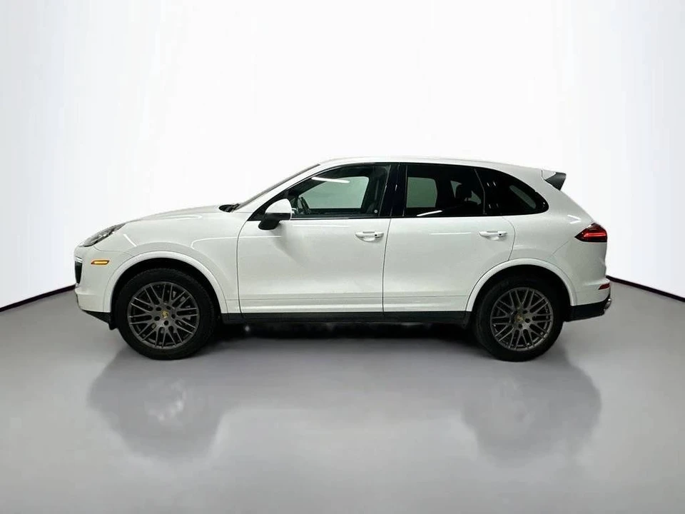 2018 Porsche 958 Cayenne - Image 2 of 4