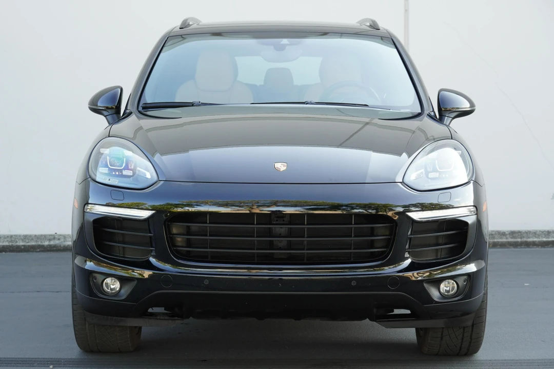 2018 Porsche 958 Cayenne - Image 2 of 31