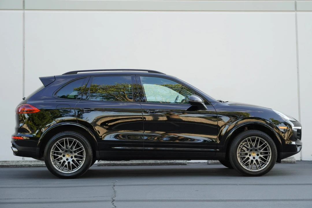 2018 Porsche 958 Cayenne - Image 3 of 31