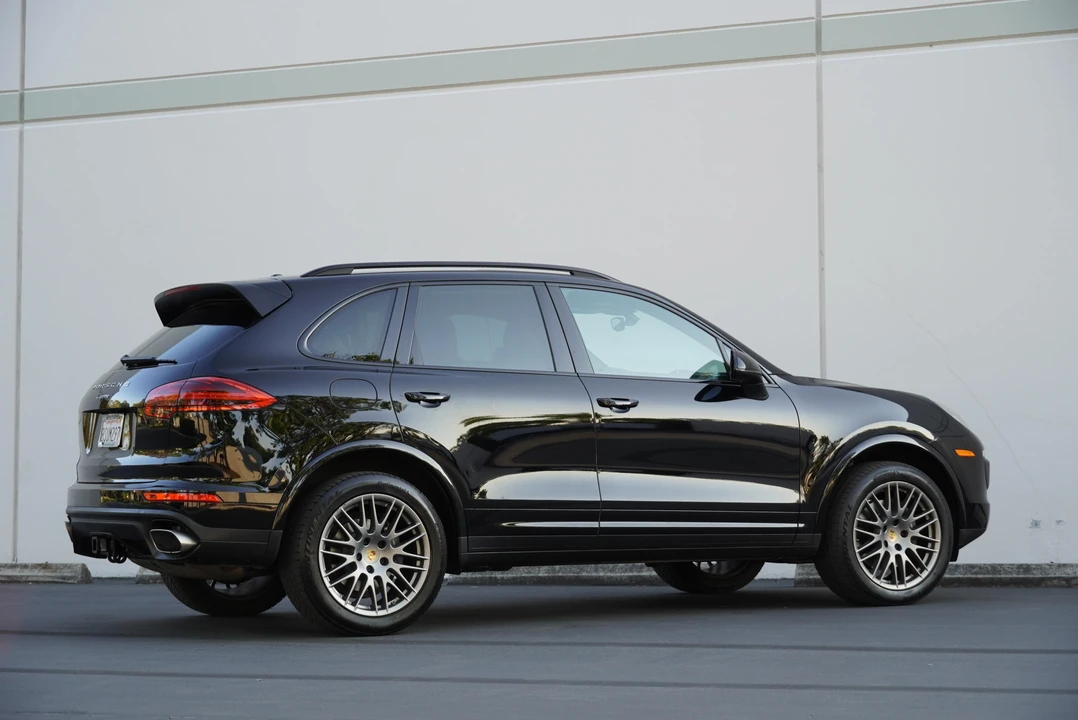 2018 Porsche 958 Cayenne - Image 25 of 31