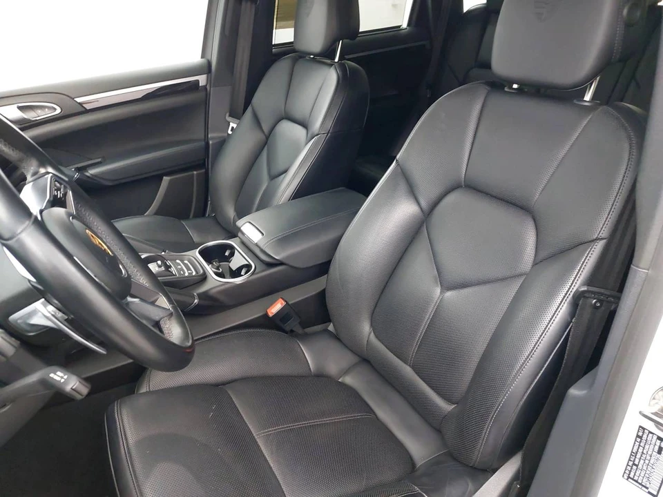 2018 Porsche 958 Cayenne - Image 5 of 5