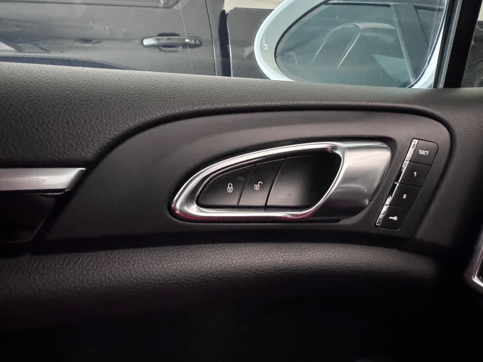 2018 Porsche 958 Cayenne - Image 12 of 26