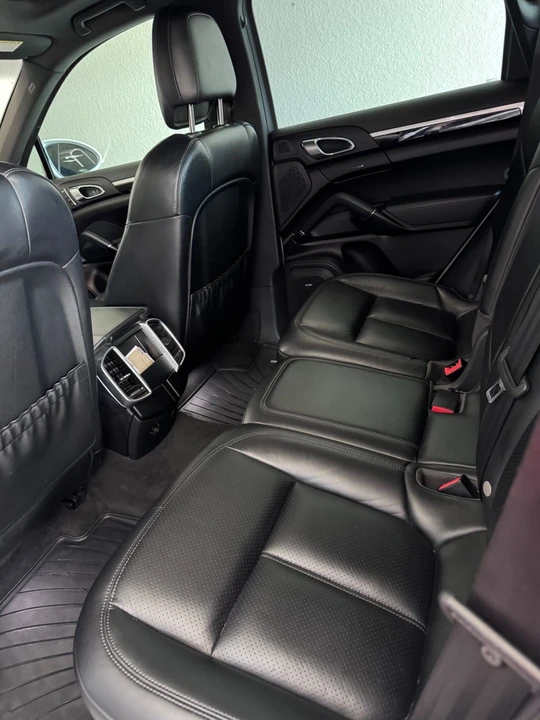 2018 Porsche 958 Cayenne - Image 14 of 26