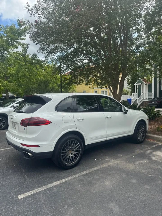 2018 Porsche 958 Cayenne - Image 4 of 17