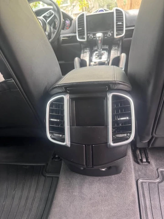2018 Porsche 958 Cayenne - Image 14 of 17