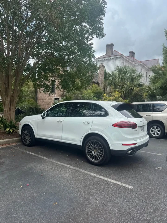 2018 Porsche 958 Cayenne - Image 5 of 17