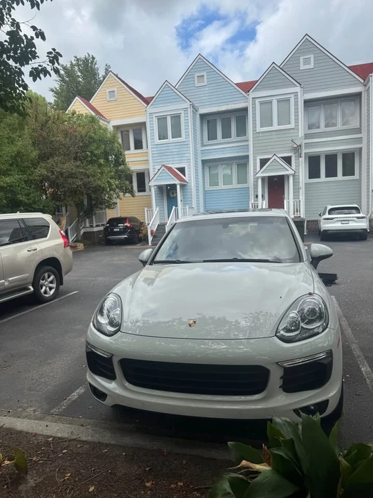 2018 Porsche 958 Cayenne - Image 2 of 17