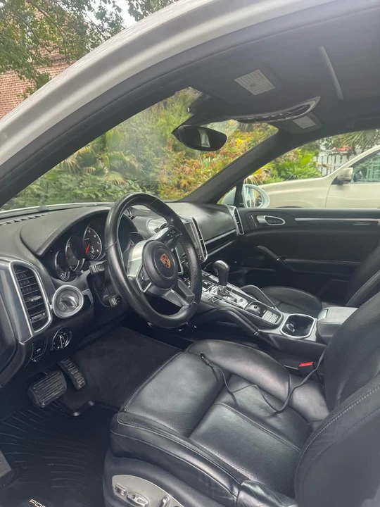 2018 Porsche 958 Cayenne - Image 6 of 17
