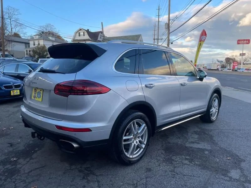 2018 Porsche 958 Cayenne - Image 7 of 12