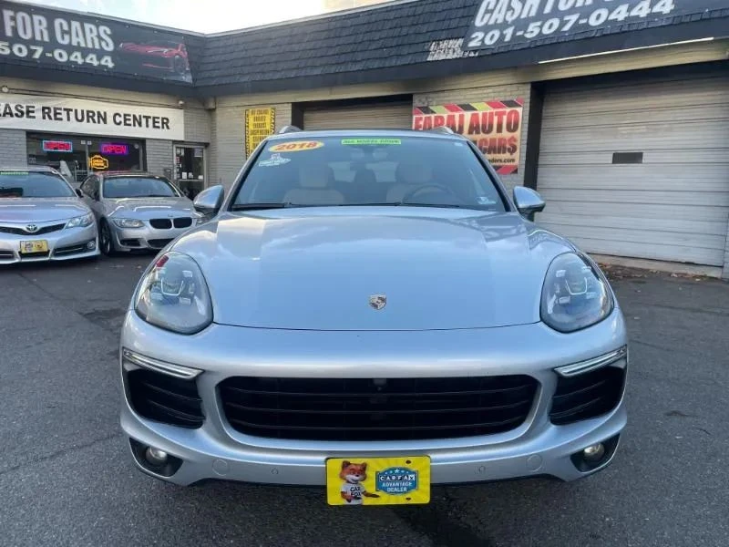 2018 Porsche 958 Cayenne - Image 2 of 12