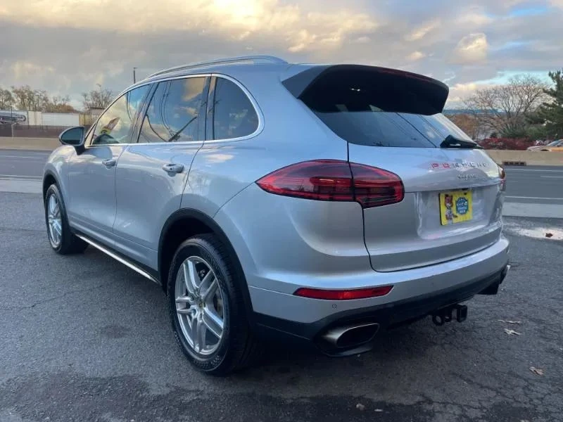 2018 Porsche 958 Cayenne - Image 5 of 12