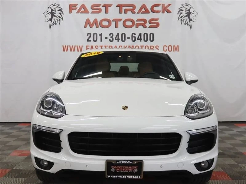 2018 Porsche 958 Cayenne - Image 2 of 12