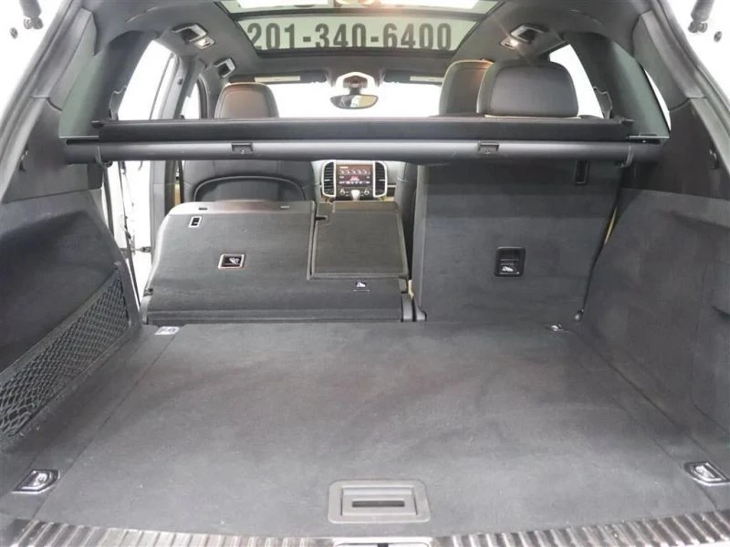 2018 Porsche 958 Cayenne - Image 7 of 12
