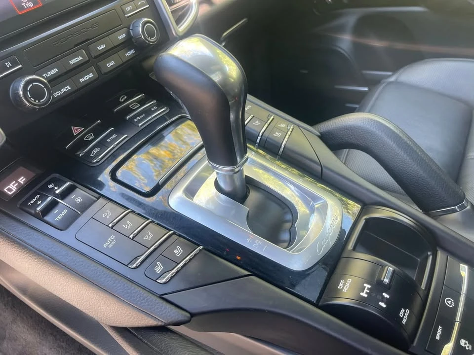 2018 Porsche 958 Cayenne - Image 10 of 12