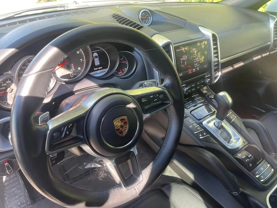 2018 Porsche 958 Cayenne - Image 7 of 12