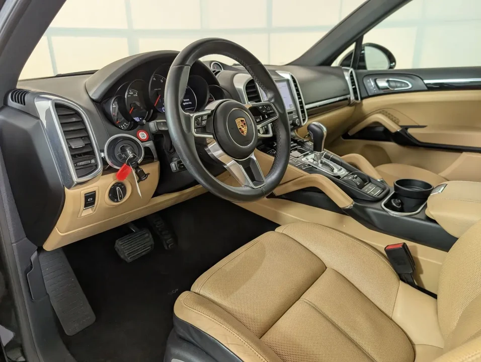 2018 Porsche 958 Cayenne - Image 4 of 6