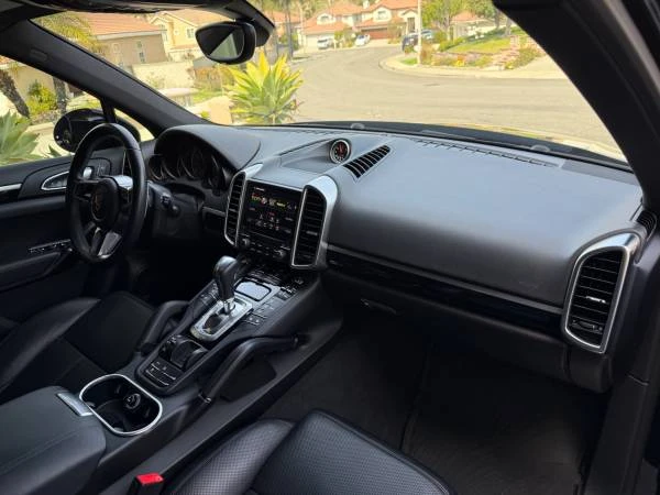 2018 Porsche 958 Cayenne S - Image 18 of 21