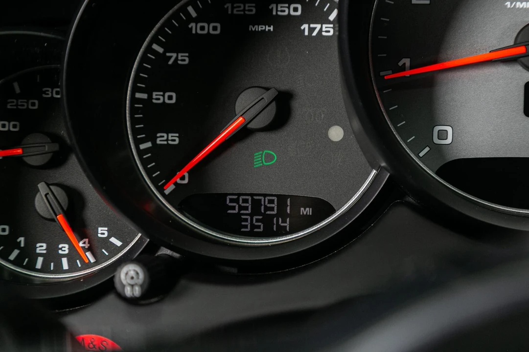 2018 Porsche 958 Cayenne S - Image 18 of 21