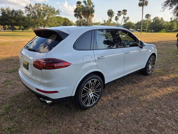 2018 Porsche 958 Cayenne S - Image 5 of 15